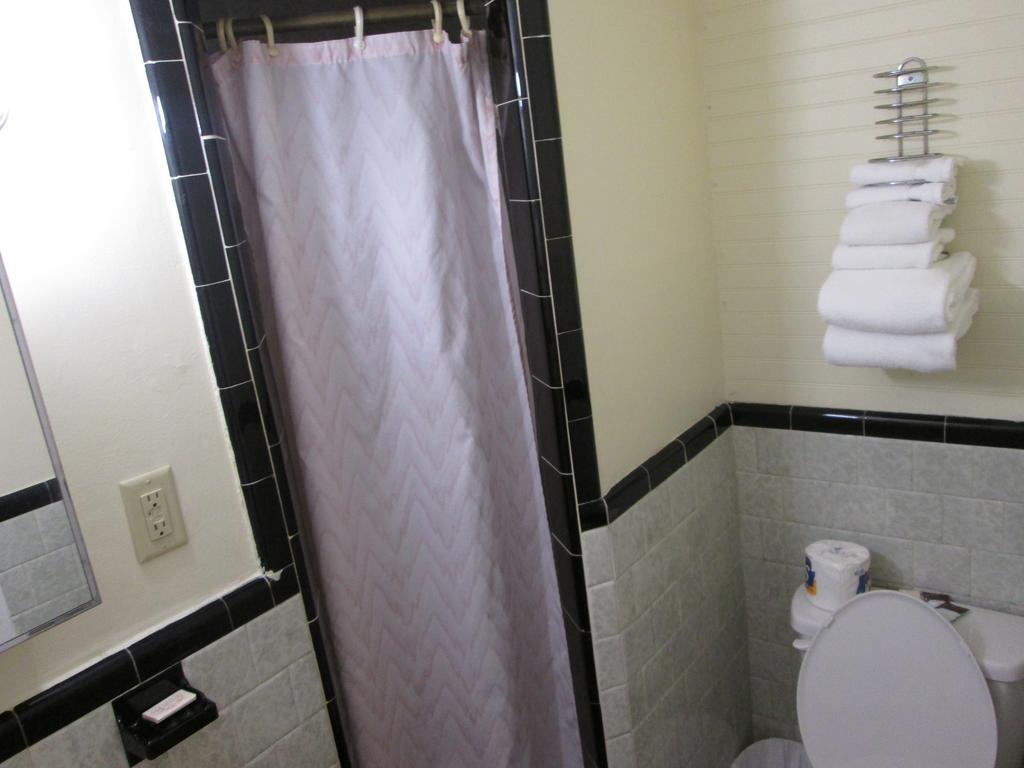 Royale Coach Motor Lodge Hampton Chambre photo