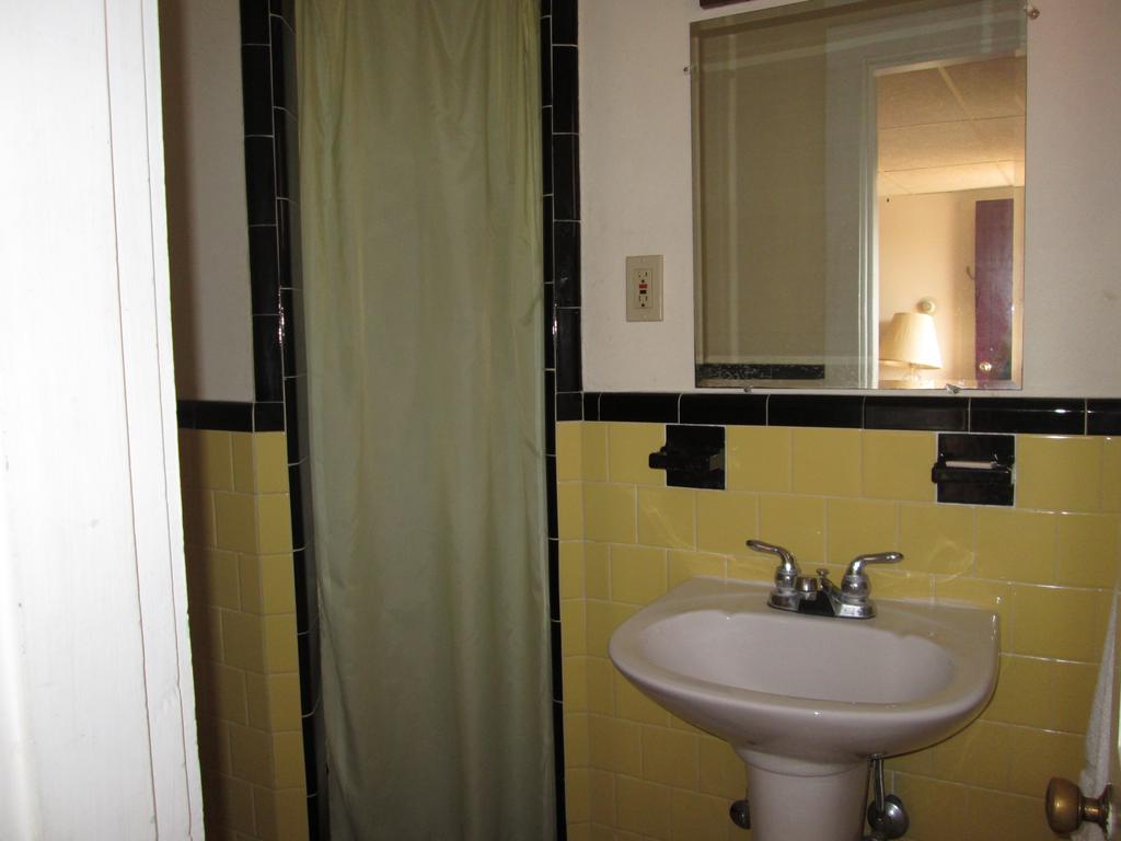 Royale Coach Motor Lodge Hampton Chambre photo