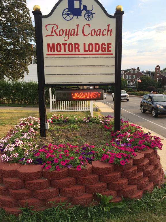 Royale Coach Motor Lodge Hampton Extérieur photo