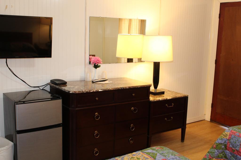Royale Coach Motor Lodge Hampton Extérieur photo